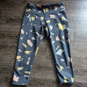 Reversible Capri leggings